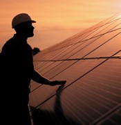 تحالف بين السويدي إليكتريك لنقل وتوزيع الطاقة و زيمبلاتس لإنشاء محطة طاقة شمسية في زيمبابوي